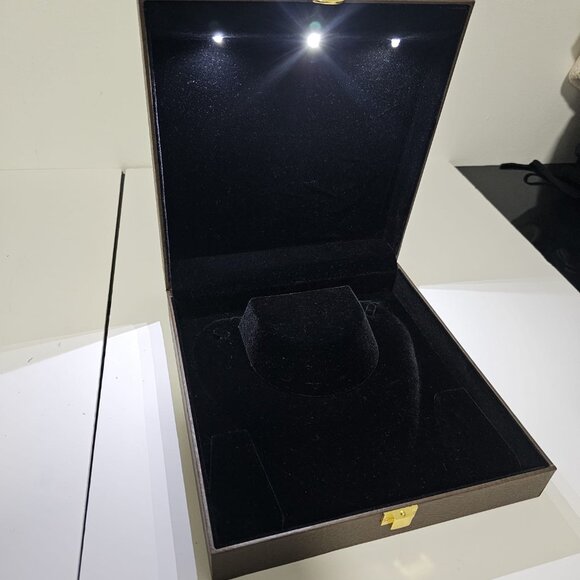 Jewelry Box led Light Large 10"X9 1/2"x3 Box Gift/wedding/engagement/graduation - Picture 2 of 4